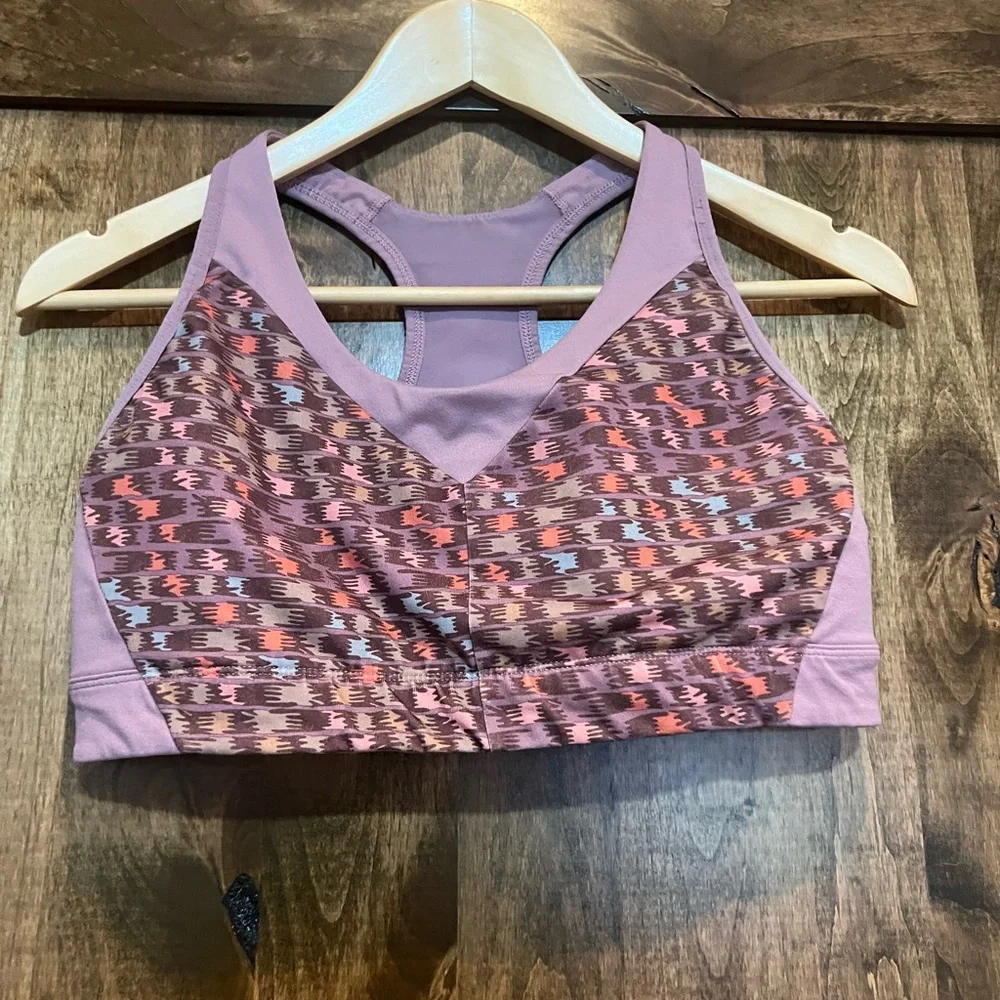 Patterned Sports Bra - Picture 2 of 8